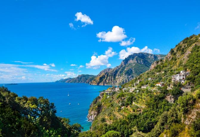 VIP guided tour among the Amalfi coast from Naples